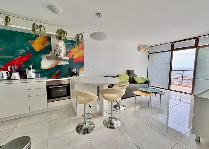 Marina - Diamond Complex *